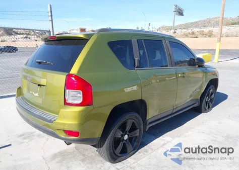 2012 Jeep Compass Sport из США, поврежденный, VIN 1C4NJCBB5CD555090